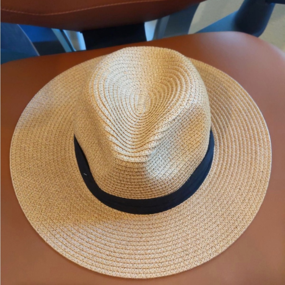 Straw hat